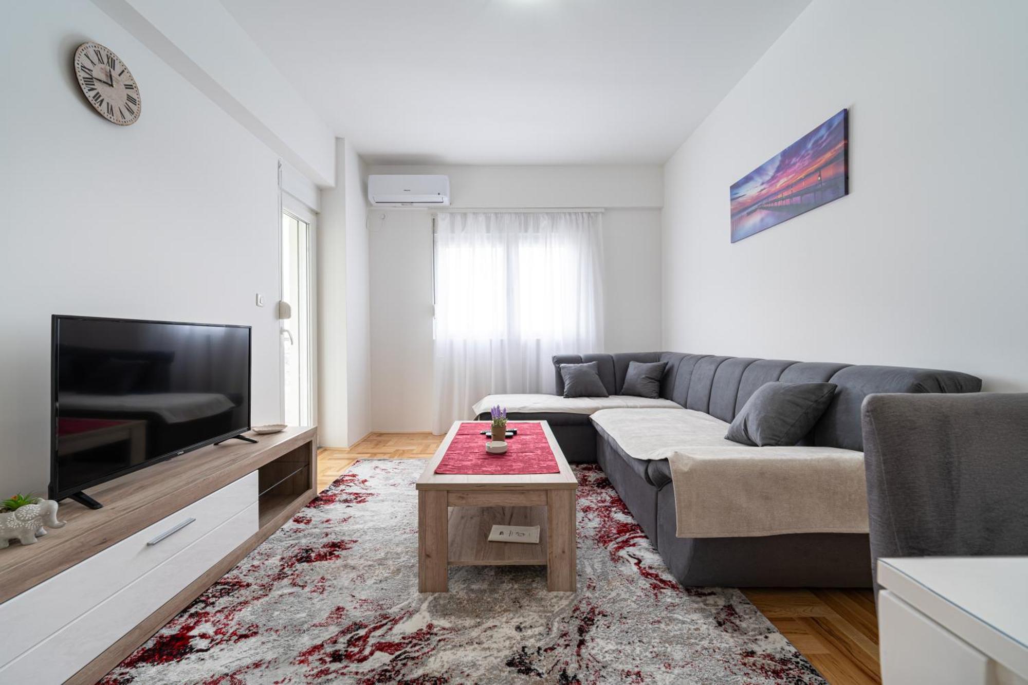 דירות פודגוריצה Tuski Put Apartman מראה חיצוני תמונה